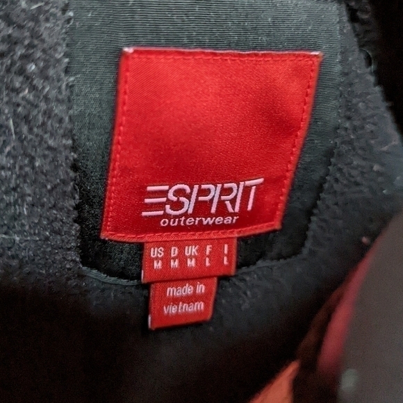 ✨ Esprit Size M Black Quilted Zip Up Jacket – Lined, Cozy & Stylish 🧥 - Picture 7 of 13
